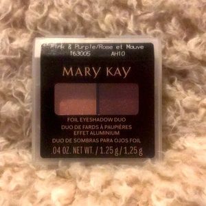 Mary Kay® Foil Eye Shadow Duo: Pink & Purple
